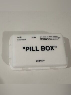 OUAI Pill Box